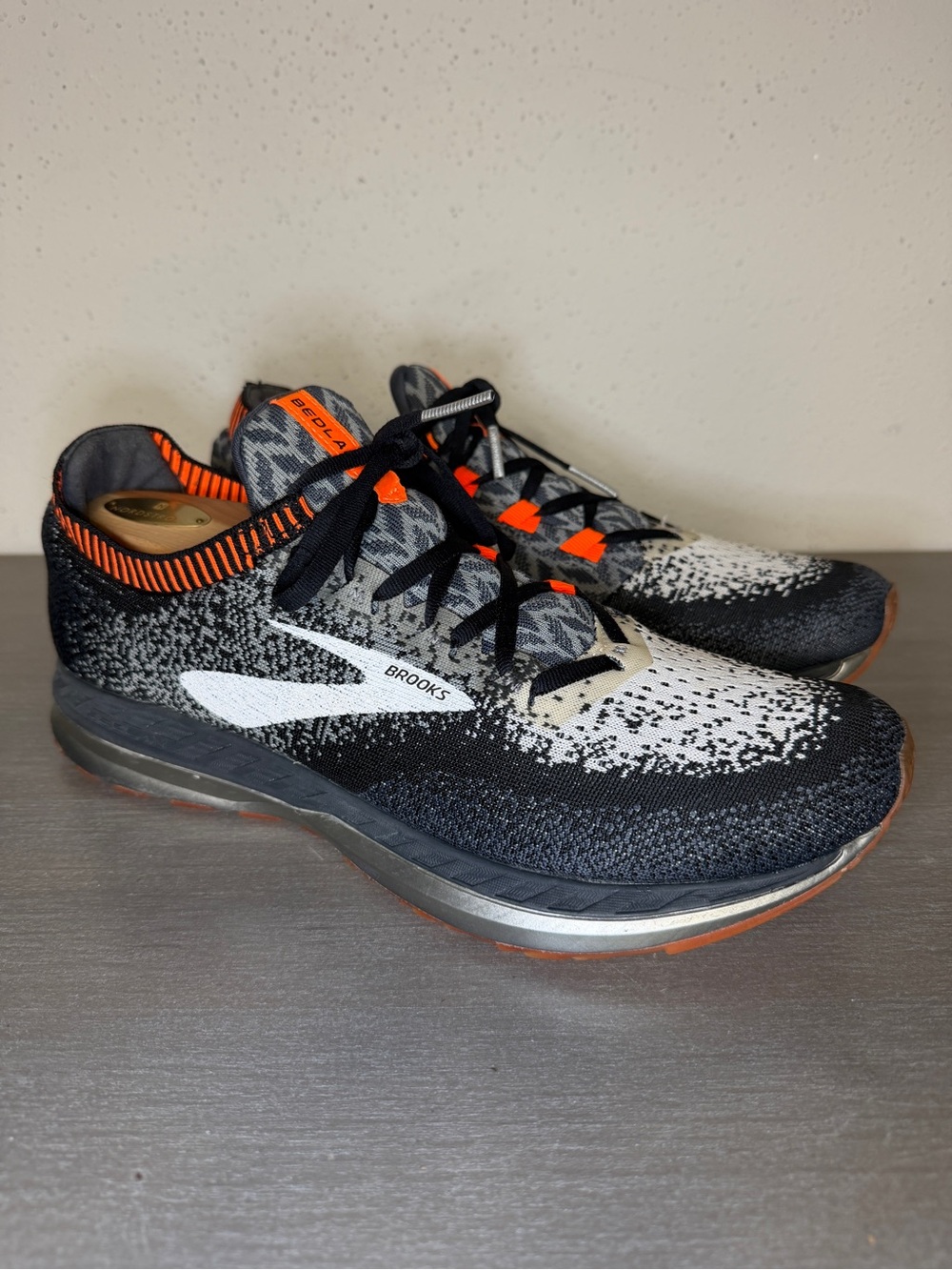 Brooks Bedlam Men's Running Shoes Black Grey Orange Size 10.5 D Sneaker